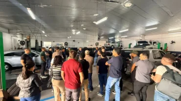 Empreendedores de Mato Grosso conhecem novidades do setor automotivo em Curitiba