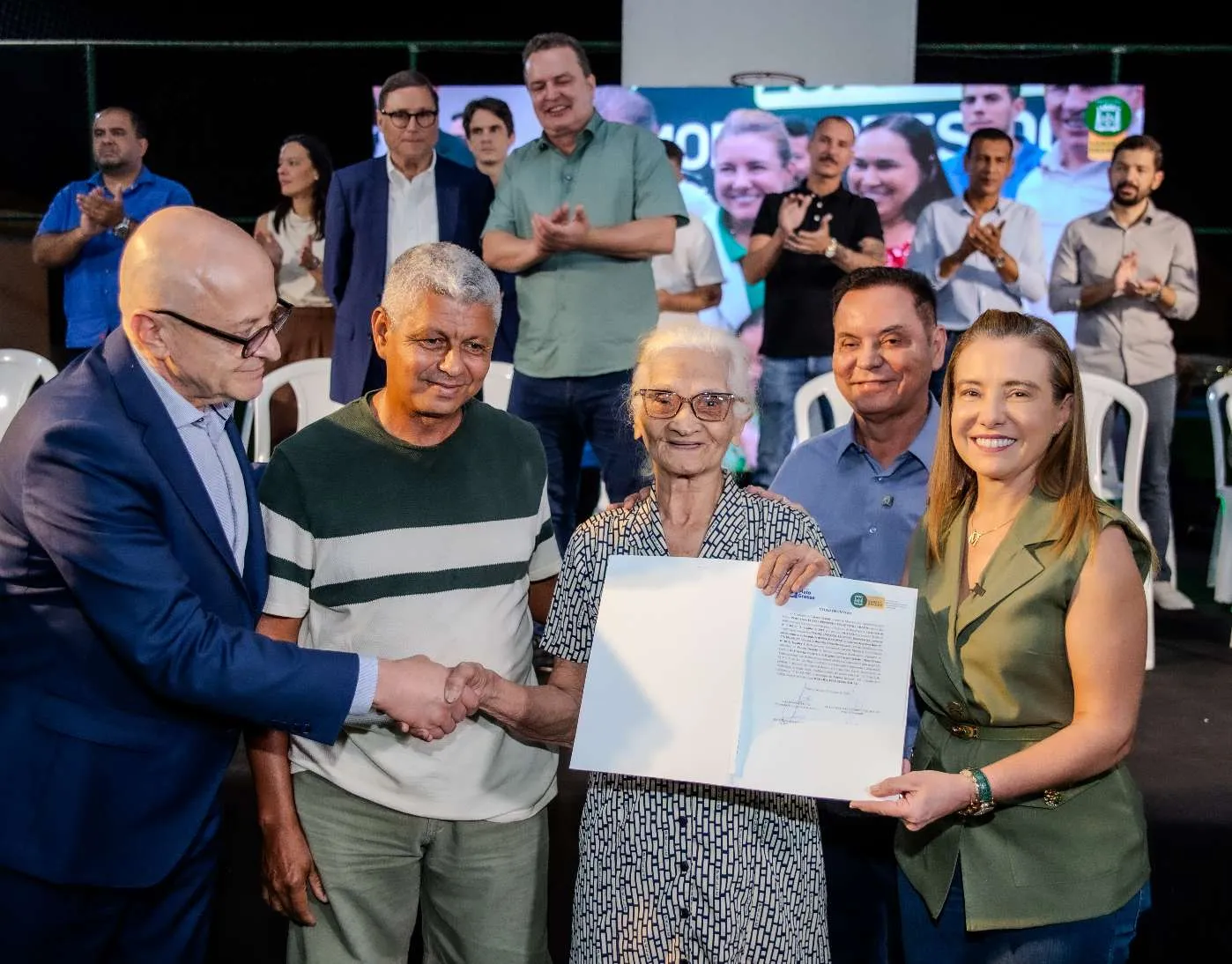 Regularização fundiária beneficia 325 famílias em Várzea Grande