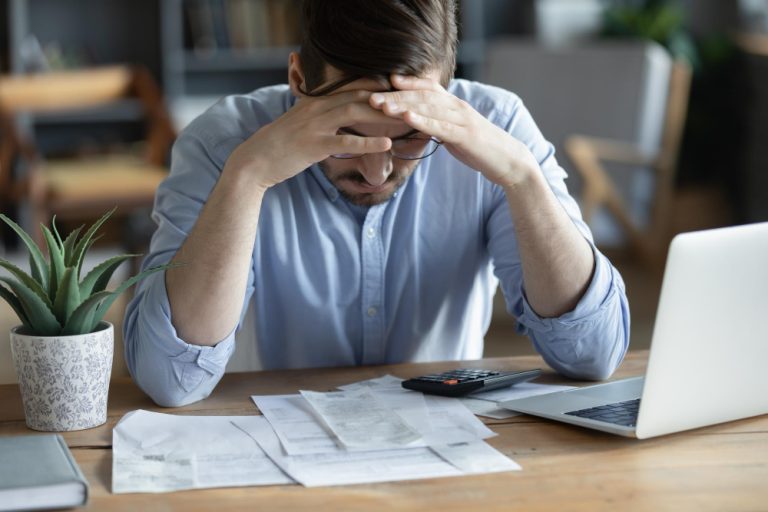 Com pior agosto da história, reincidência atinge 86,72% dos consumidores que entraram na inadimplênci