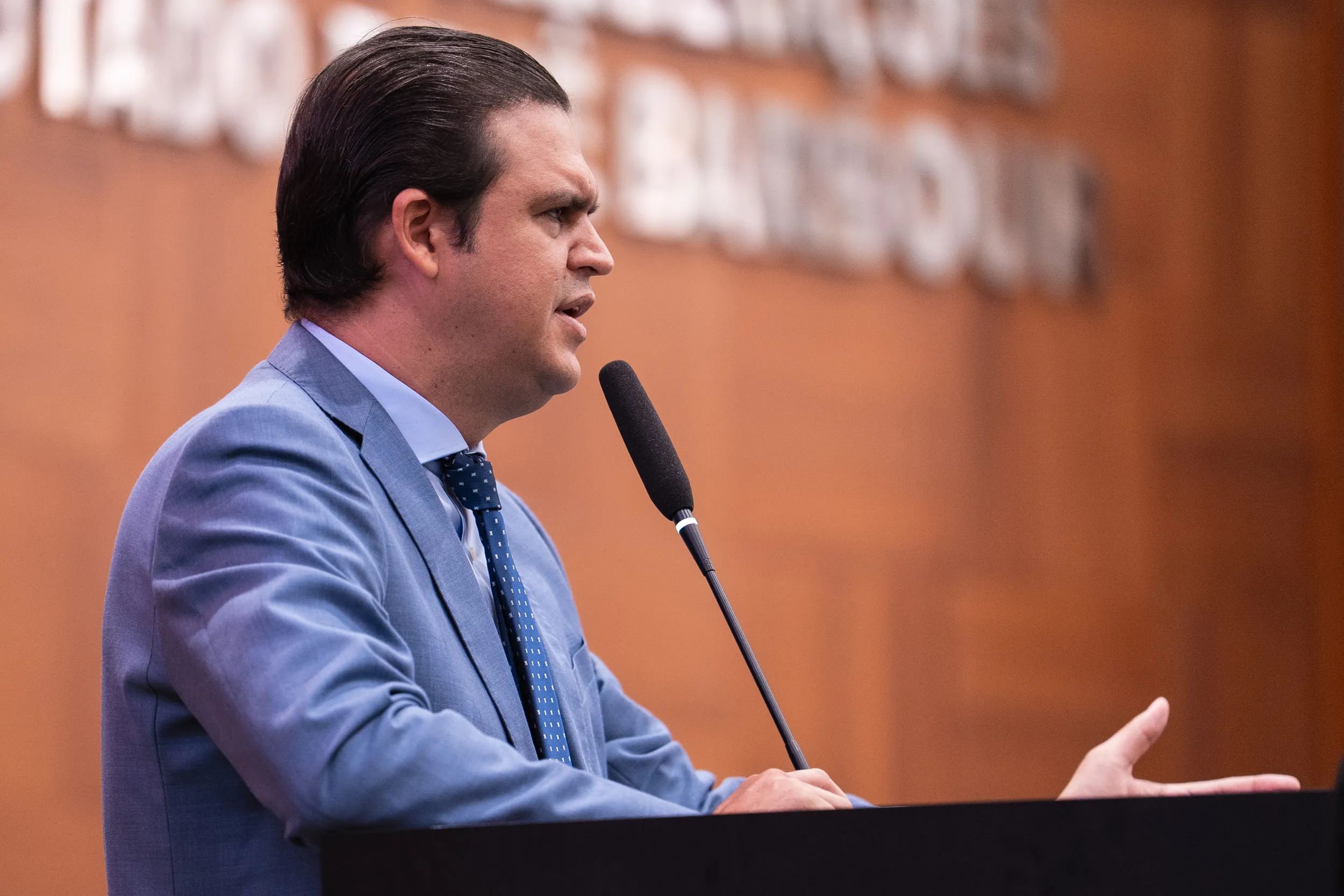 Escola em Rondonópolis: deputado cobra retomada de obras