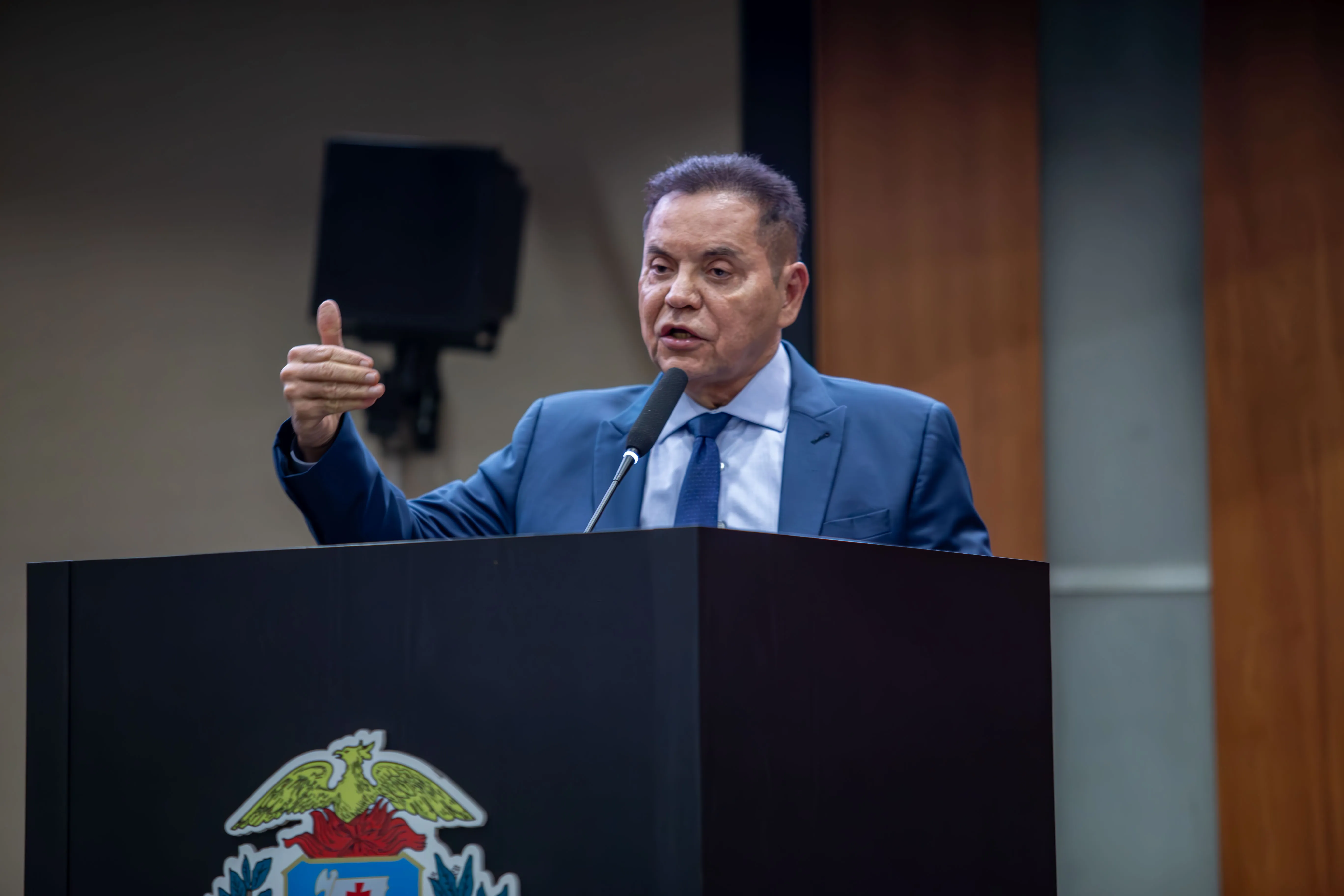 Botelho propõe política contra a fome em MT
