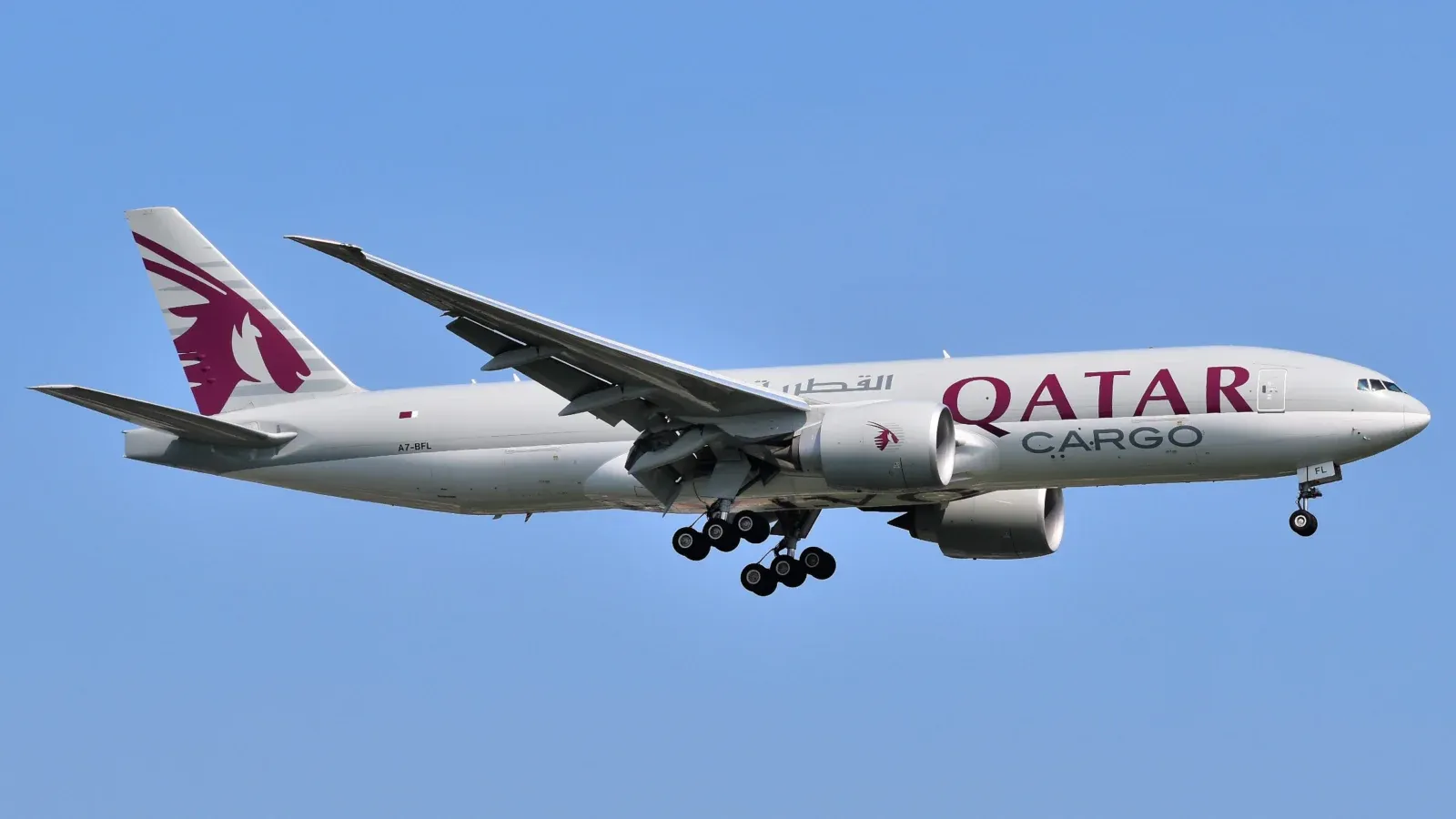 Boeing 777 inicia transporte de 800 toneladas para a F1
