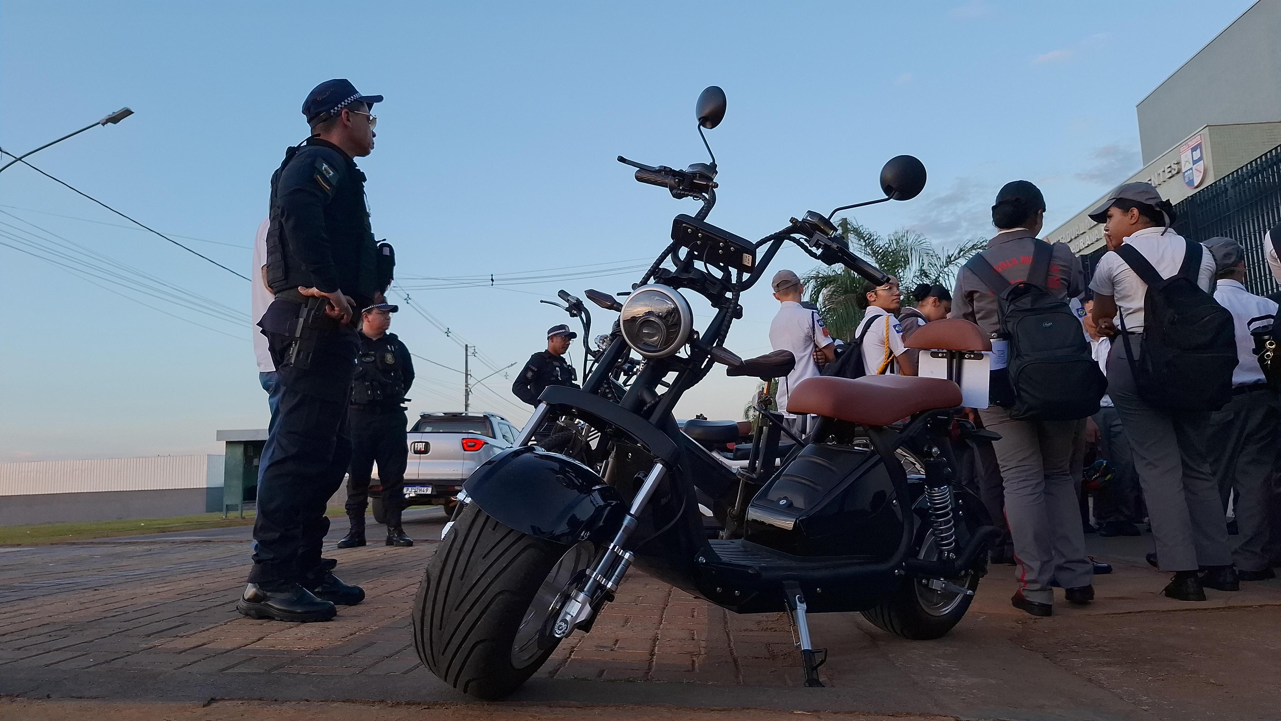 Capacitação gratuita será realizada no dia 7 de novembro, com atividades teóricas e práticas sobre regras de circulação, equipamentos de segurança e prevenção de acidentes.