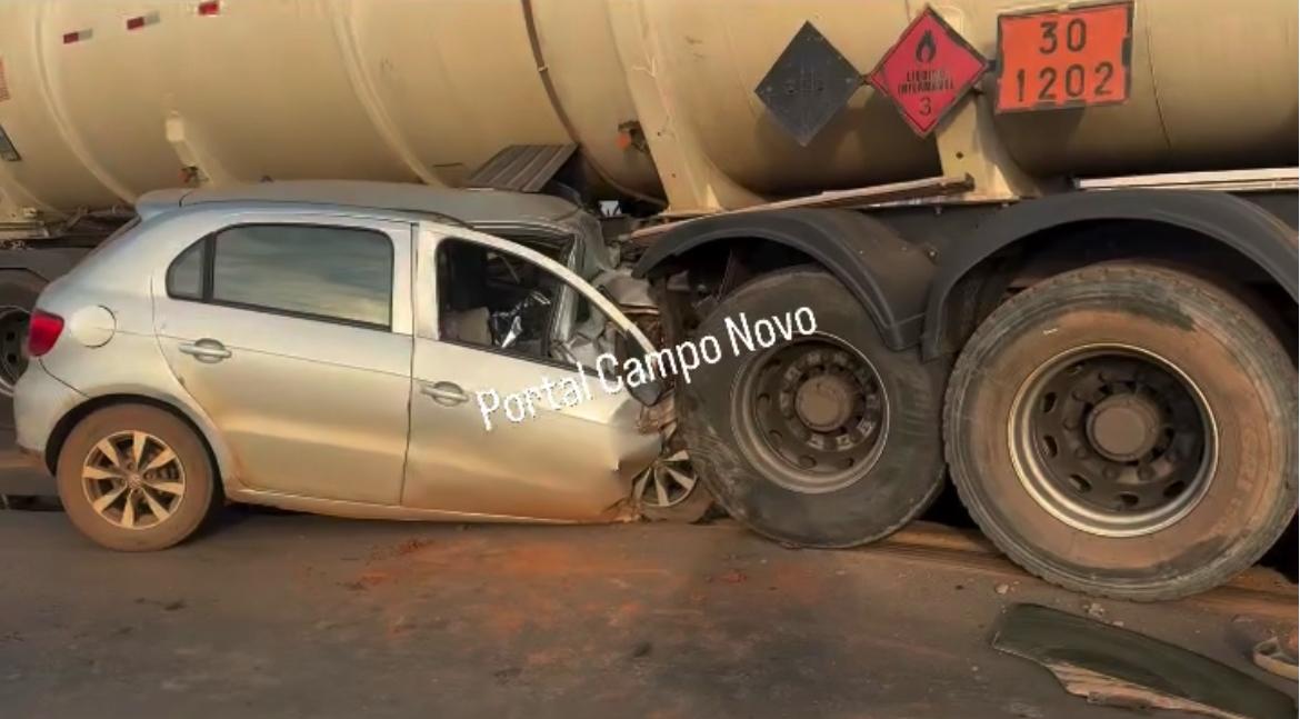 Motorista morre após colisão entre carro e carreta na BR-364, em Campo Novo do Parecis.